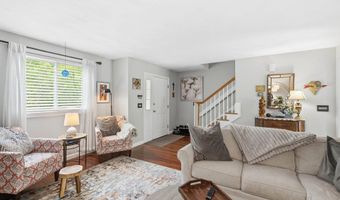 6 Standish Way 2, Amherst, NH 03031