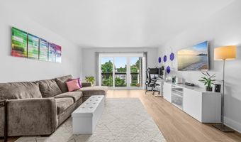7400 LAKEVIEW Dr N404, Bethesda, MD 20817