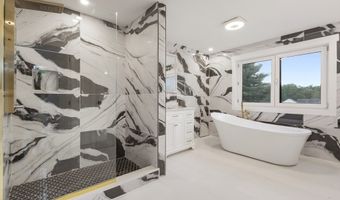 130 Zoar Ave, Attleboro, MA 02703