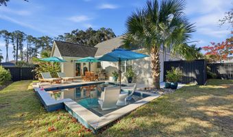 106 S Hermitage Rd, Beaufort, SC 29902