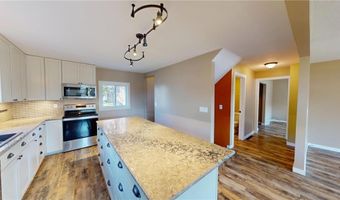 705 Glenview Dr, Albert Lea, MN 56007