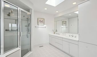 160 73rd St, Avalon, NJ 08202