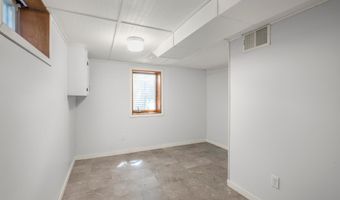 539 Brisbin St, Anoka, MN 55303
