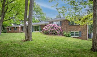 19494 Oakwood Dr, Abingdon, VA 24211