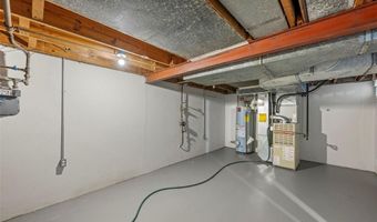 9301 Leona Ct, Affton, MO 63123