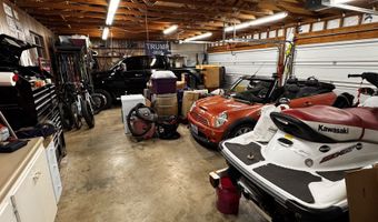 97818 HANSCAM Ln, Brookings, OR 97415