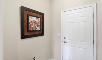 921 Hildebrand Dr, Indianapolis, IN 46217