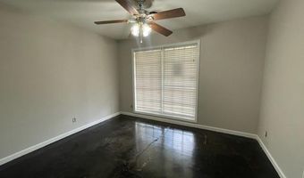 2004 ROANOKE St, Alexandria, LA 71301