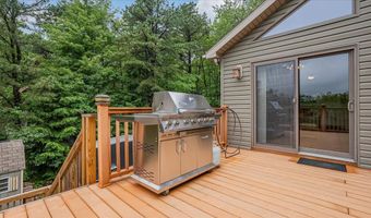 361 Birch Dr, Blakeslee, PA 18610