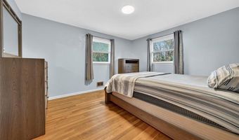 140 Promenade St, Barrington, RI 02806