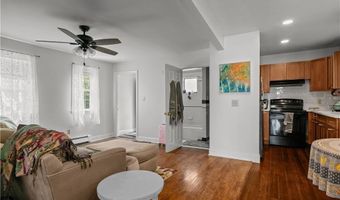 12 Callender Ave, Newport, RI 02840