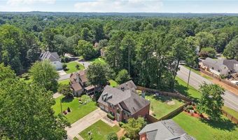 1496 Fallsbrook Ct NW, Acworth, GA 30101