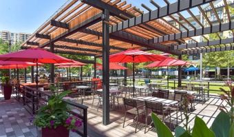 1101 S ARLINGTON RIDGE Rd 212, Arlington, VA 22202