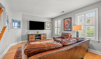 10 Grove Ct 20, Asbury Park, NJ 07712