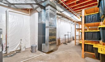 705 35th St SW, Altoona, IA 50009