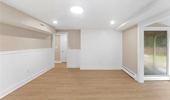 75 Walnut Rd, North Kingstown, RI 02852