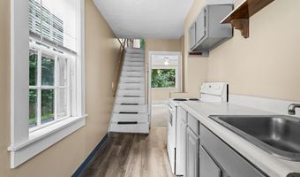 15 Grant St, Bangor, ME 04401