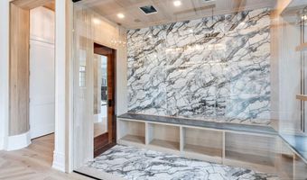 19 Rio Vista Dr, Alpine, NJ 07620