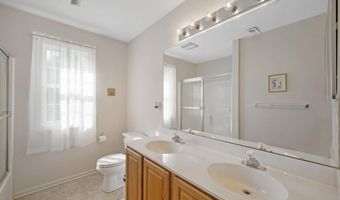 27 WHIRLAWAY Dr, Bear, DE 19701