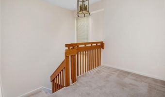 96 Nipmuc Trl B, North Providence, RI 02904