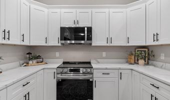 10100 S Willow St 212, Manchester, NH 03103