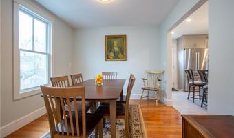 5 Gillies Ct, Newport, RI 02840