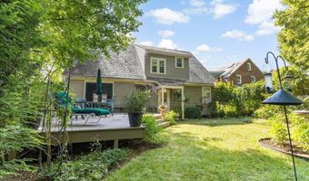 73 Oakwood St, Albany, NY 12208