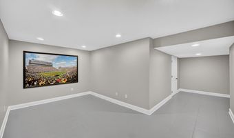 3706 SW Bluegrass Cir, Ankeny, IA 50023
