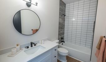 337 N COLORADO St 100, Chandler, AZ 85225