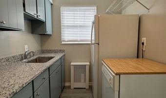 1404 12TH St N 27, Arlington, VA 22209