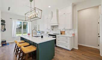 521 Hunter Dr, Alamo, TX 78516