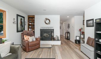 1780 Clover Ridge Rd NE, Albany, OR 97322
