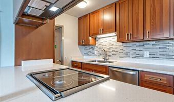 3045 Ala Napuaa Pl 710, Honolulu, HI 96818