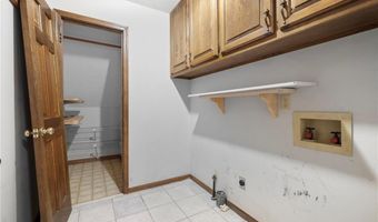 2501 Pine Cove Dr, Tucker, GA 30084
