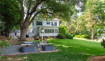 291 Spencer Ave, Warwick, RI 02818