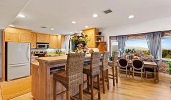 720 Sky Mountain Ln, Alpine, CA 91901