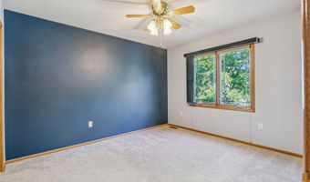 1340 Alderwood Dr, Altoona, IA 50009