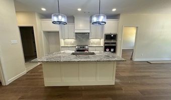 1000 Duke Dr, Bauxite, AR 72011