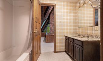 369 Thomas St, Allegan, MI 49010