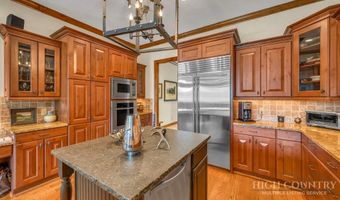 35 Valley Vista Ct, Banner Elk, NC 28604