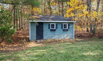 15 Leonard Dr, North Smithfield, RI 02896