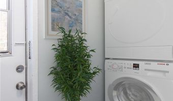 453 E Sacramento St, Altadena, CA 91001