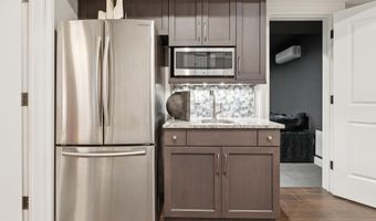 5120 WESSLING Ln, Bethesda, MD 20814