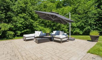 52 Country Club Rd, Bolton, CT 06043