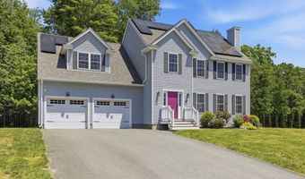 37 Hemlock Dr, Ayer, MA 01432