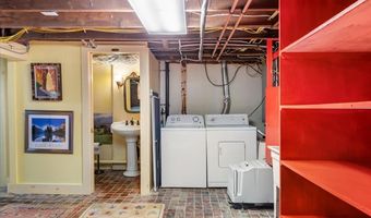 25 University Ter, Burlington, VT 05401