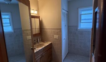 2326 Sunset Ln, Adrian, MI 49221