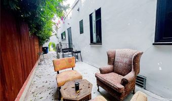 542 N Kilkea Dr, Los Angeles, CA 90048
