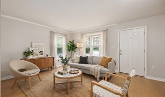 2213 S POLLARD St, Arlington, VA 22204
