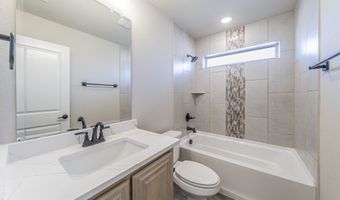 1049 Snowy Owl Dr, Alvarado, TX 76009